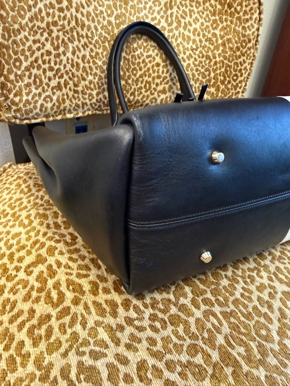 💯Auth! LANVIN Black & White Leather Tote/Shoulder Bag w Tassels & Gold Hardware - Picture 16 of 16